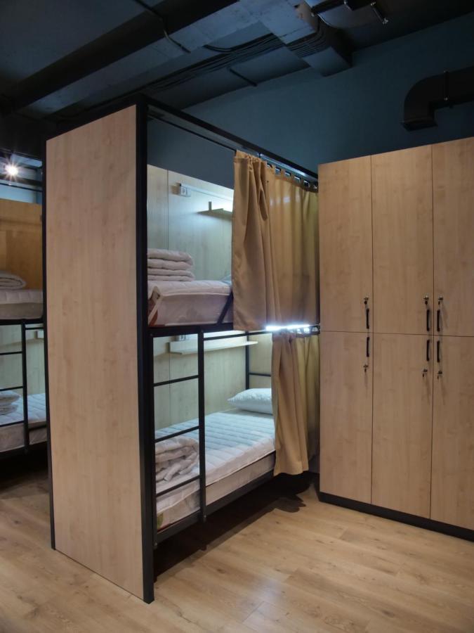 Muras Hostel Bishkek Ngoại thất bức ảnh